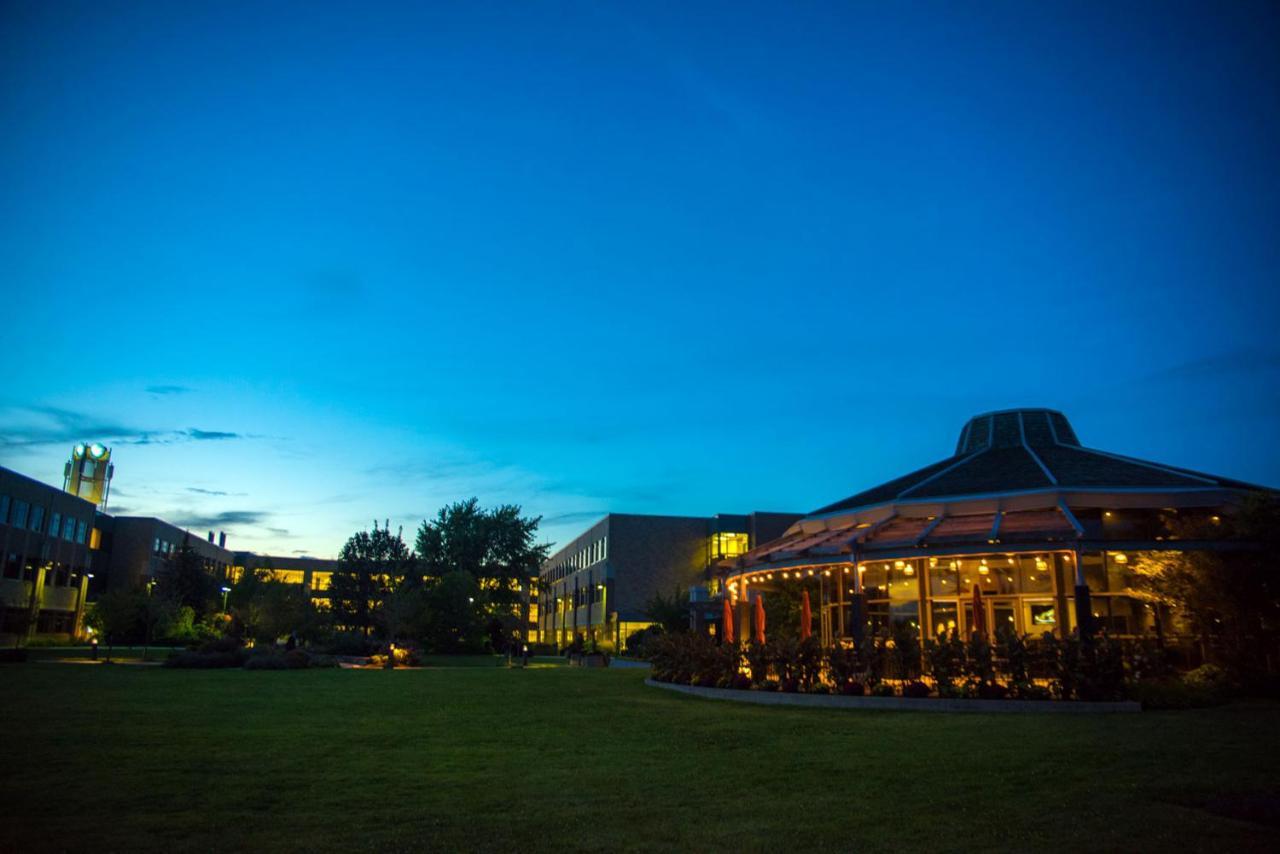 Residence & Conference Centre - Niagara-On-The-Lake Sainte-Catherine Exterior foto